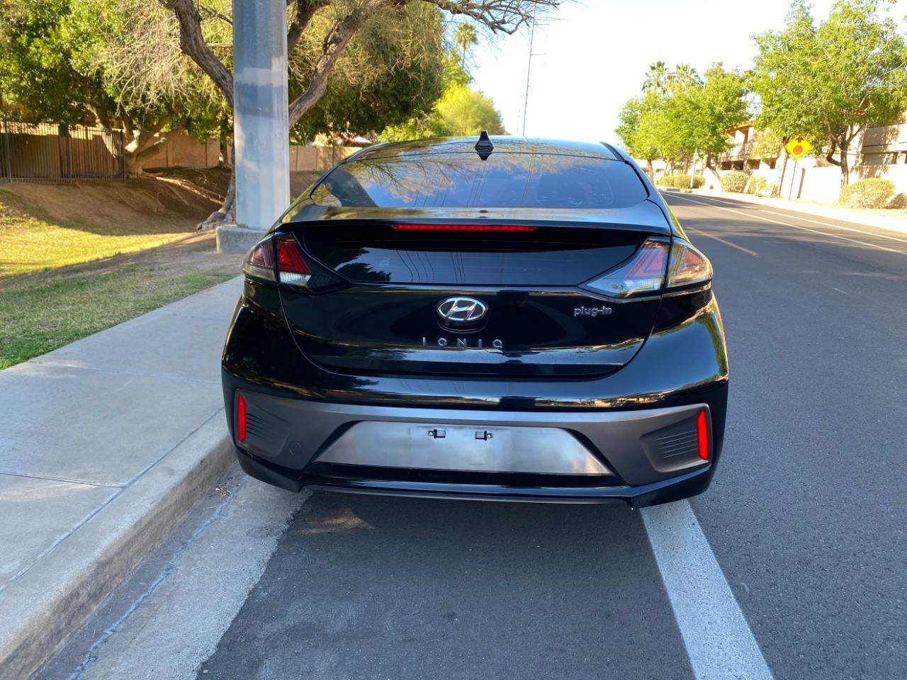 Hyundai Ioniq Plug-In Hybrid SEL Hatchback 2022