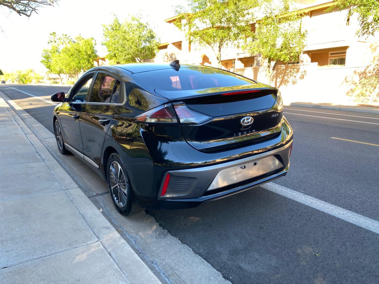 Hyundai Ioniq Plug-In Hybrid SEL Hatchback 2022