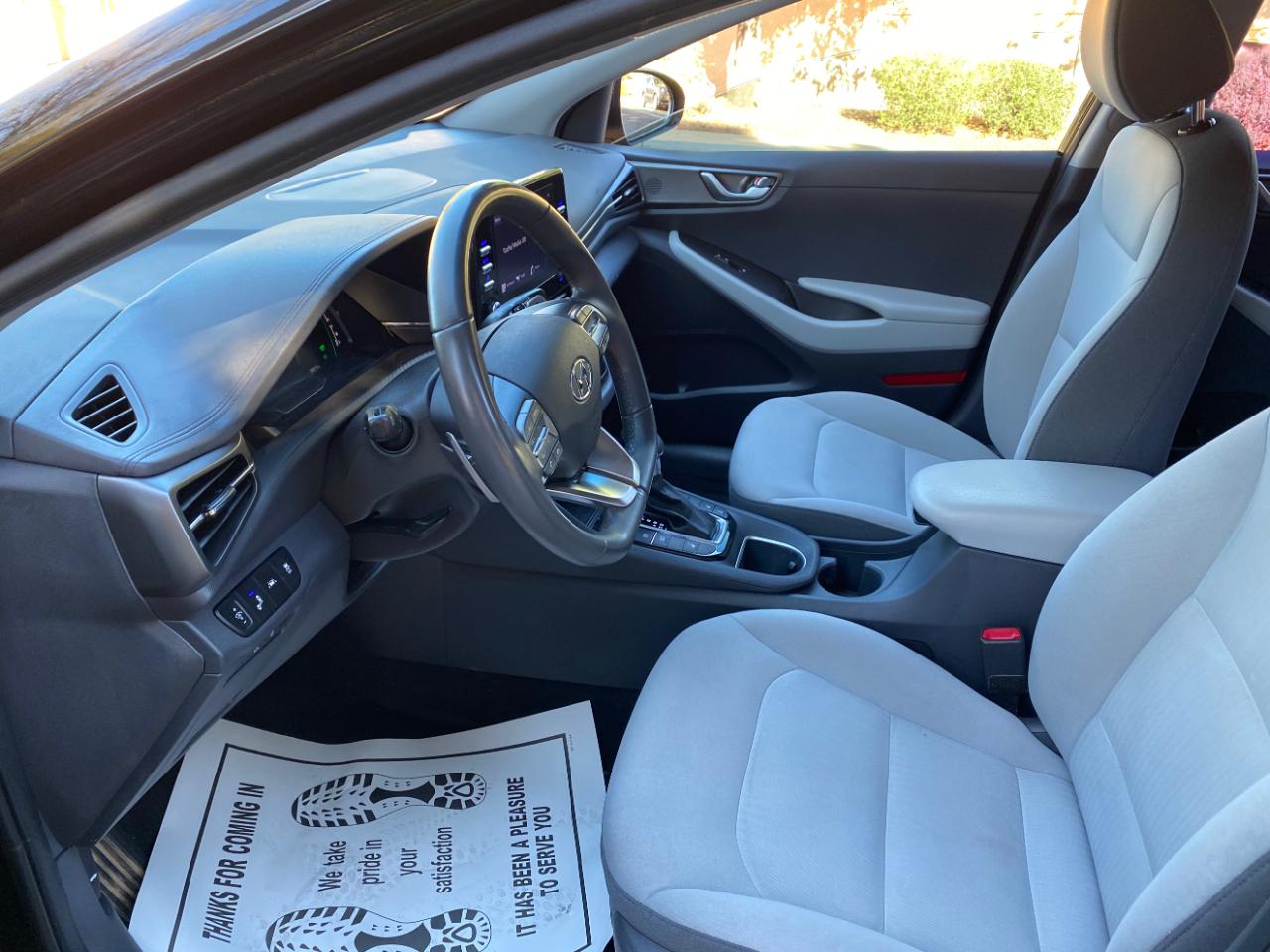 Hyundai Ioniq Plug-In Hybrid SEL Hatchback 2022