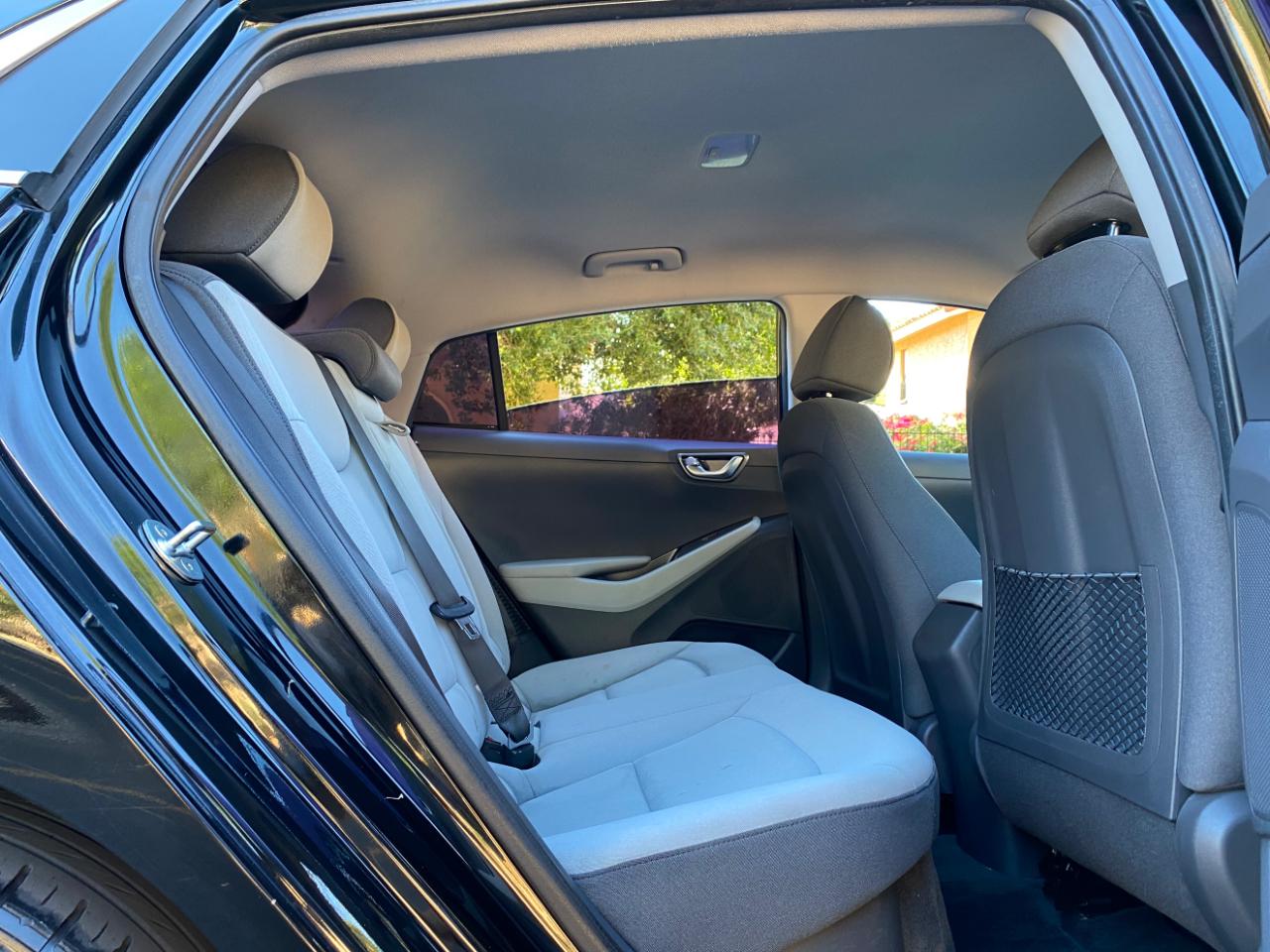 Hyundai Ioniq Plug-In Hybrid SEL Hatchback 2022