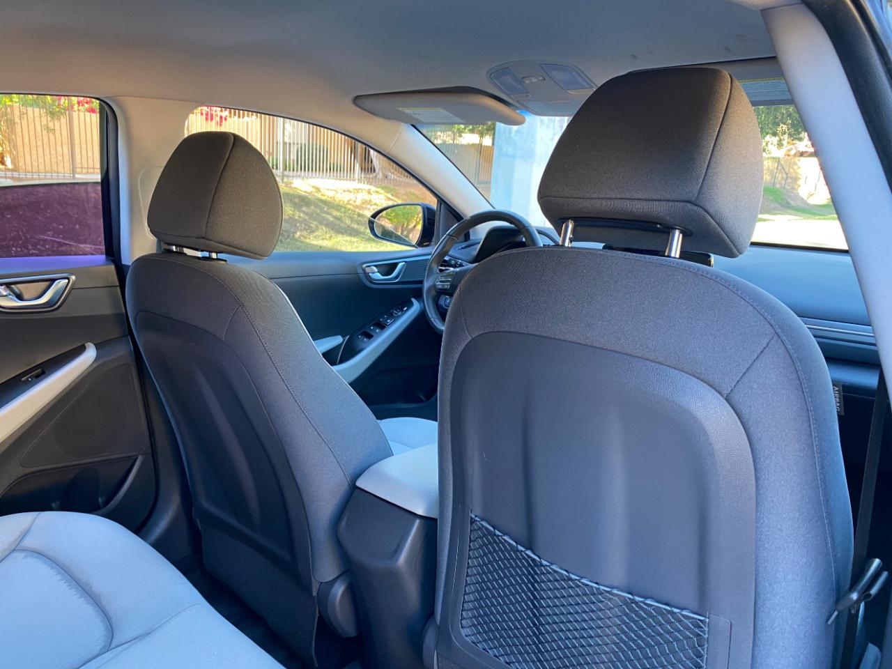 Hyundai Ioniq Plug-In Hybrid SEL Hatchback 2022