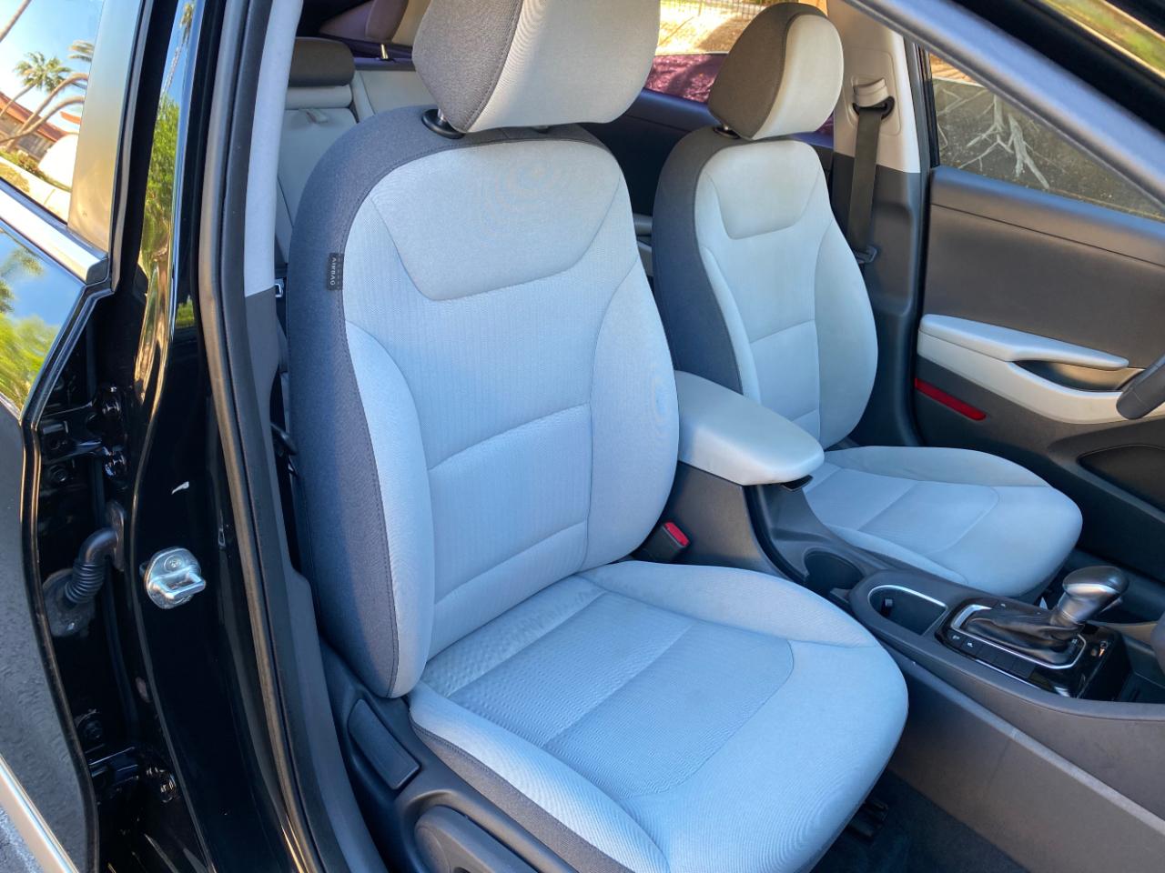 Hyundai Ioniq Plug-In Hybrid SEL Hatchback 2022