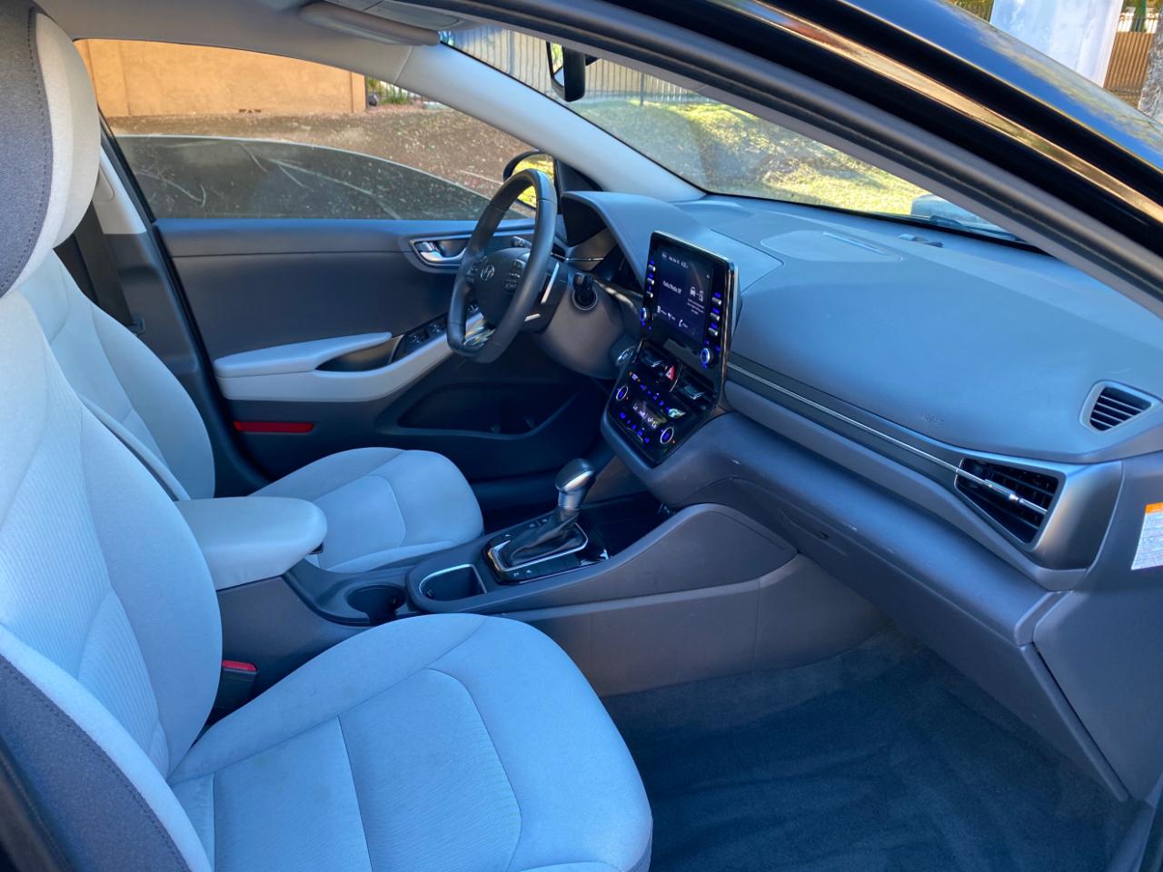 Hyundai Ioniq Plug-In Hybrid SEL Hatchback 2022