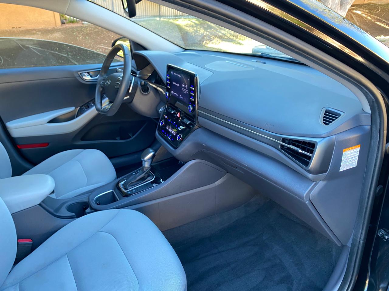 Hyundai Ioniq Plug-In Hybrid SEL Hatchback 2022