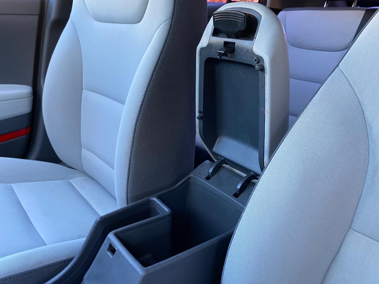 Hyundai Ioniq Plug-In Hybrid SEL Hatchback 2022