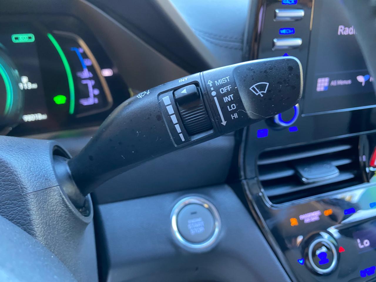 Hyundai Ioniq Plug-In Hybrid SEL Hatchback 2022