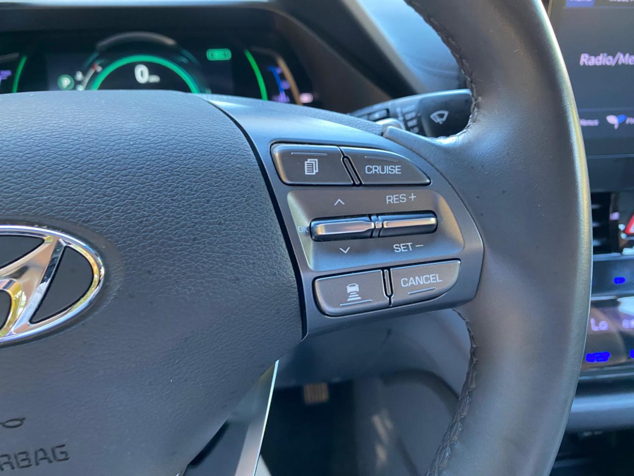 Hyundai Ioniq Plug-In Hybrid SEL Hatchback 2022