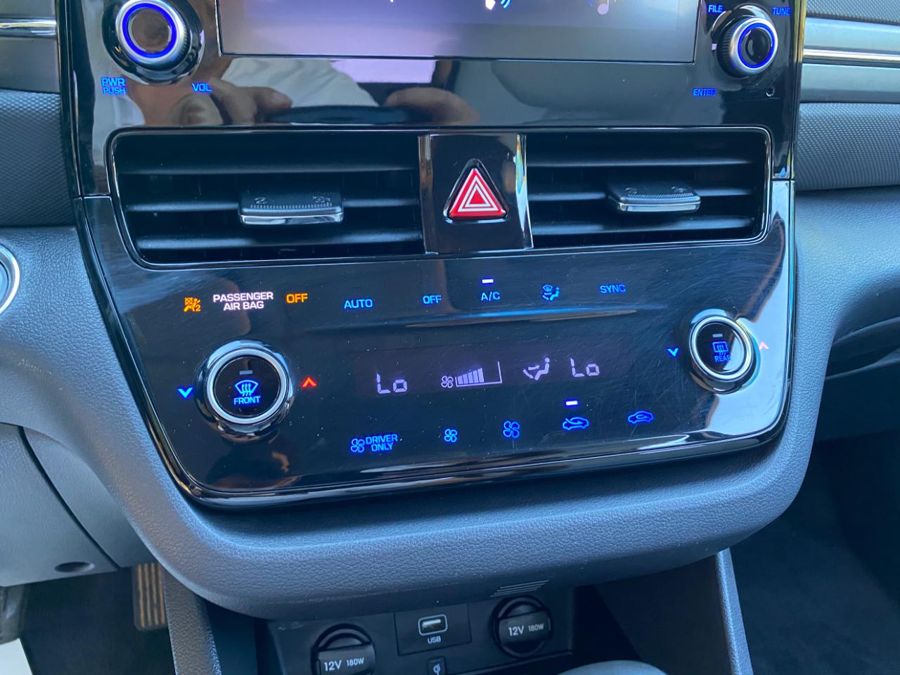 Hyundai Ioniq Plug-In Hybrid SEL Hatchback 2022