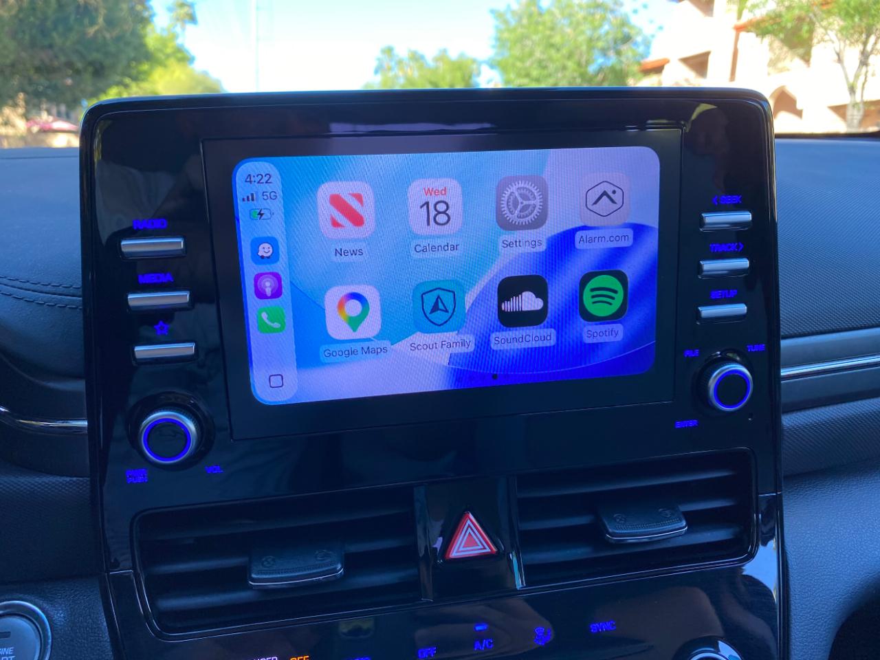 Hyundai Ioniq Plug-In Hybrid SEL Hatchback 2022