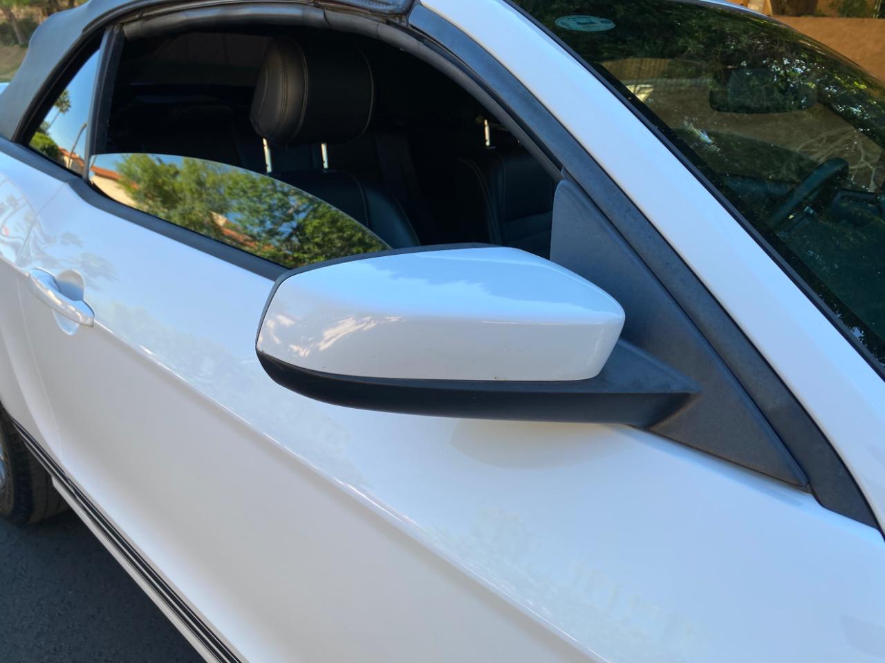 Ford Mustang 2dr Conv V6 Premium 2014