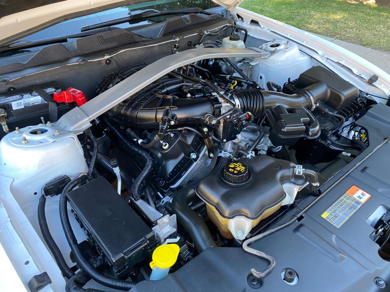 Ford Mustang 2dr Conv V6 Premium 2014