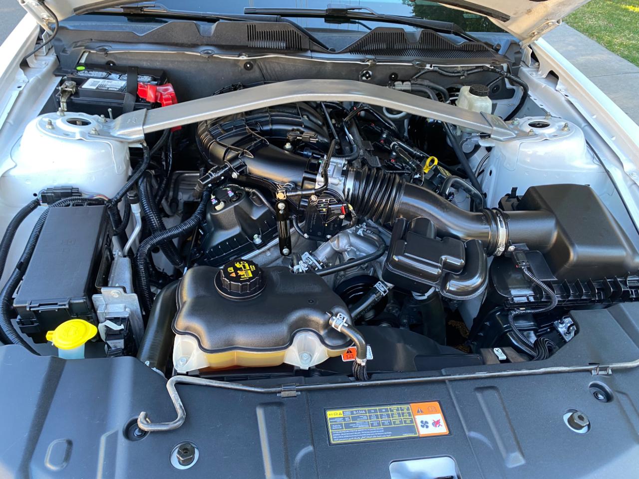 Ford Mustang 2dr Conv V6 Premium 2014