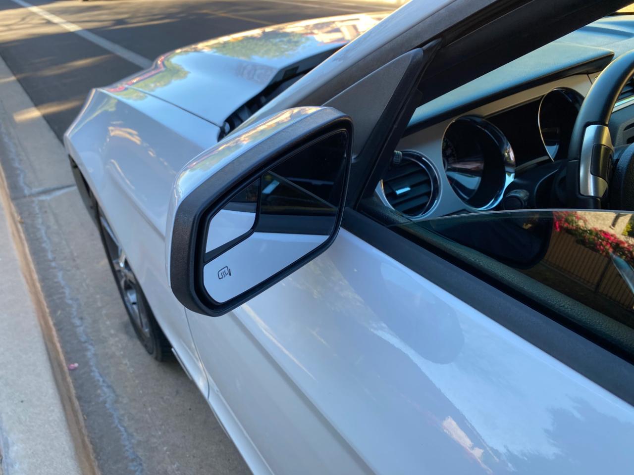 Ford Mustang 2dr Conv V6 Premium 2014