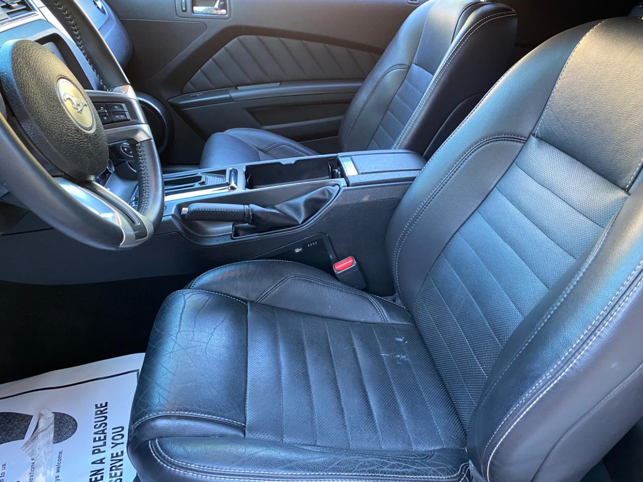 Ford Mustang 2dr Conv V6 Premium 2014