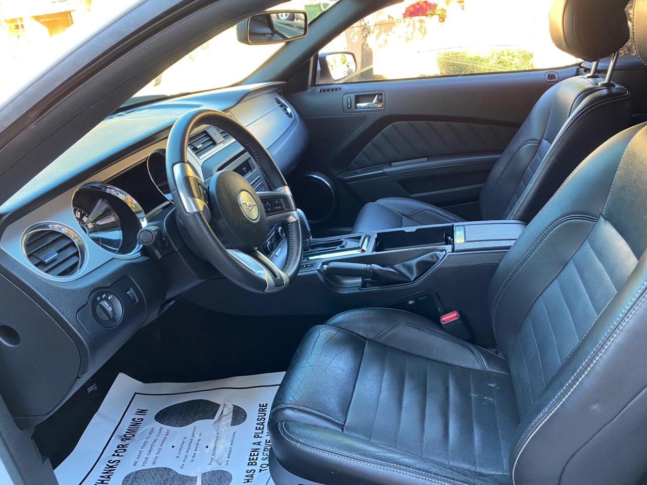 Ford Mustang 2dr Conv V6 Premium 2014