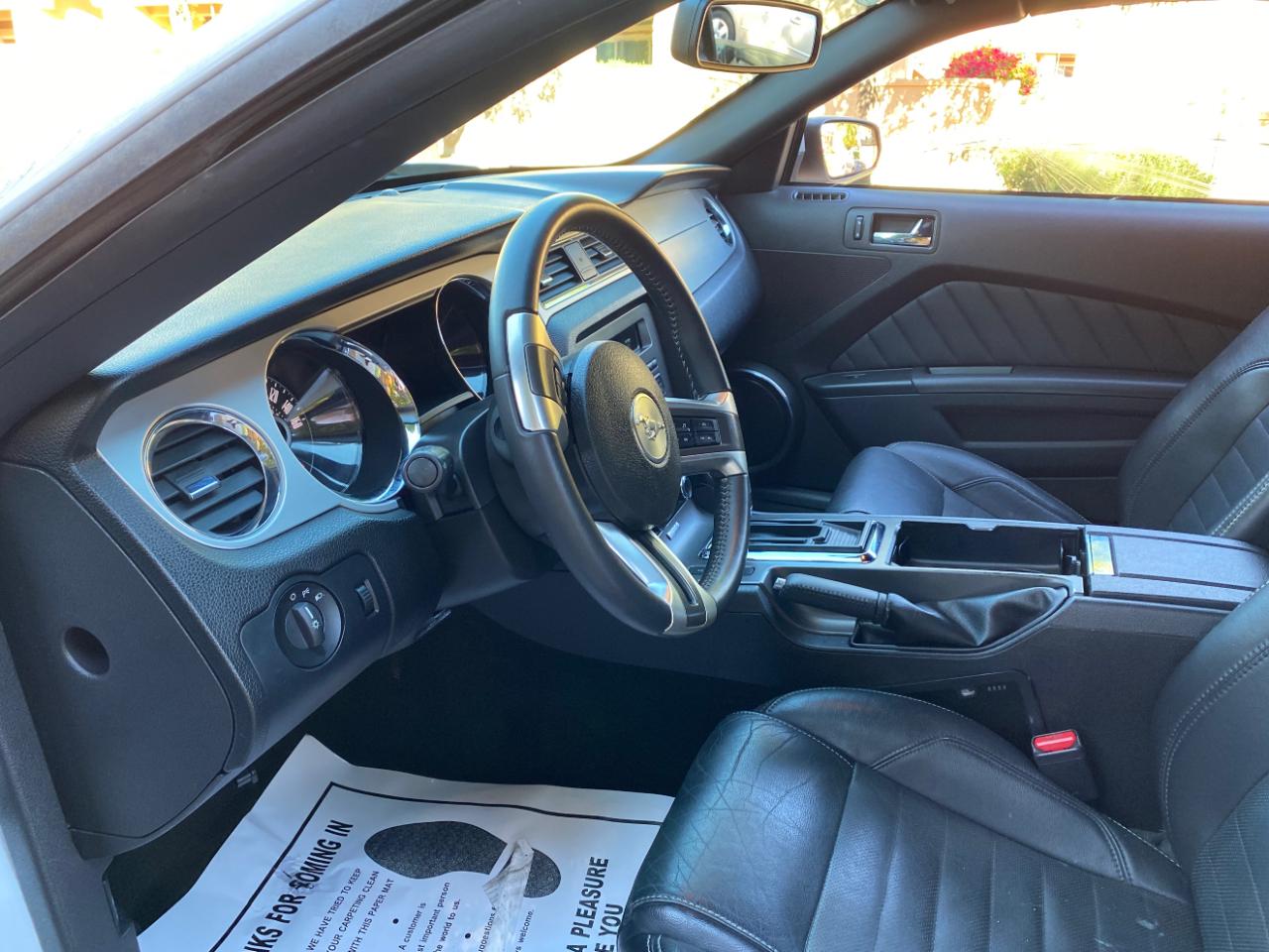 Ford Mustang 2dr Conv V6 Premium 2014