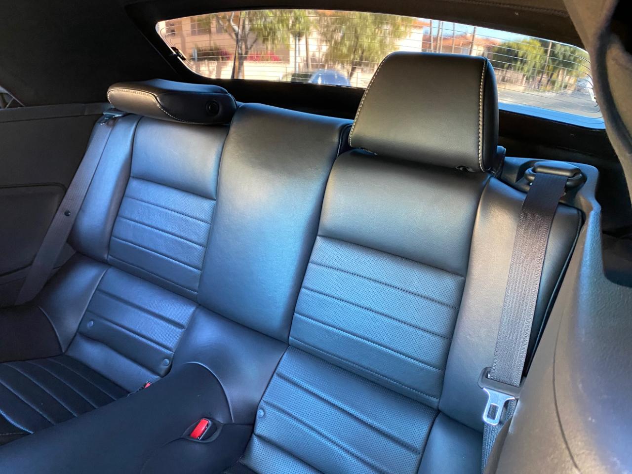 Ford Mustang 2dr Conv V6 Premium 2014