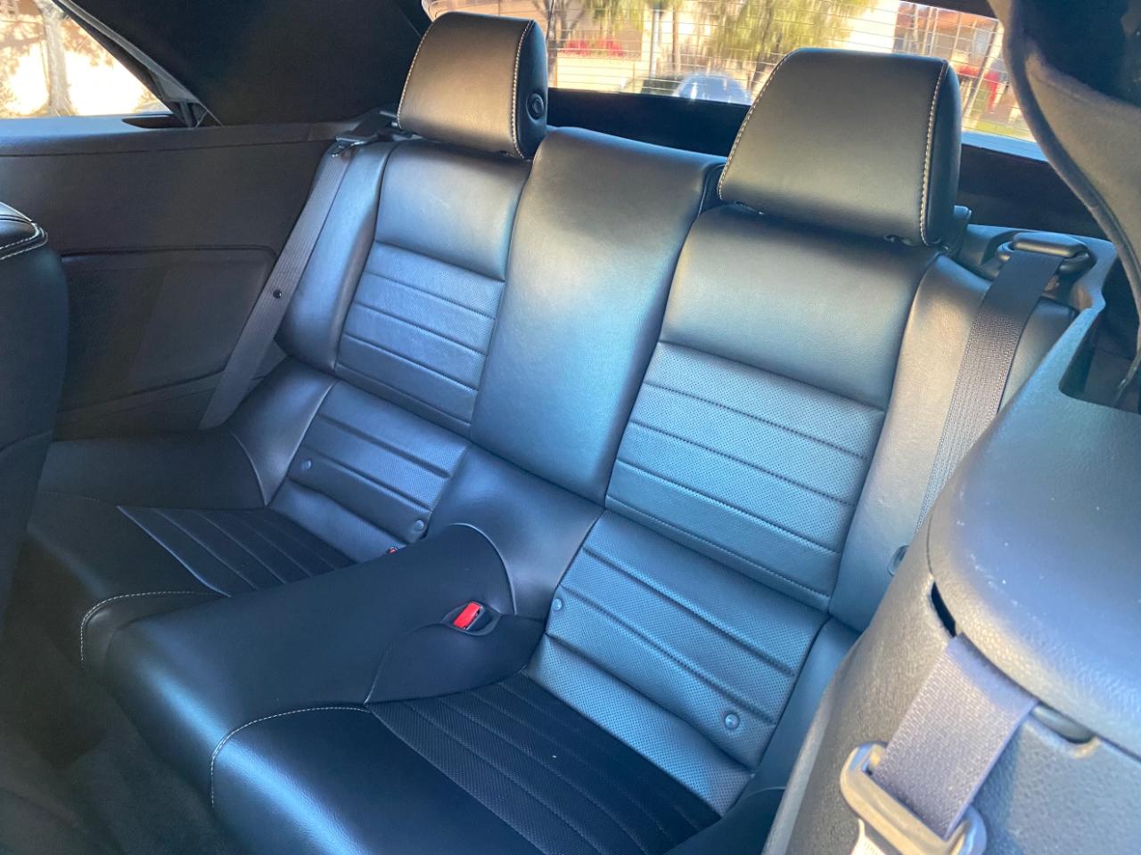 Ford Mustang 2dr Conv V6 Premium 2014