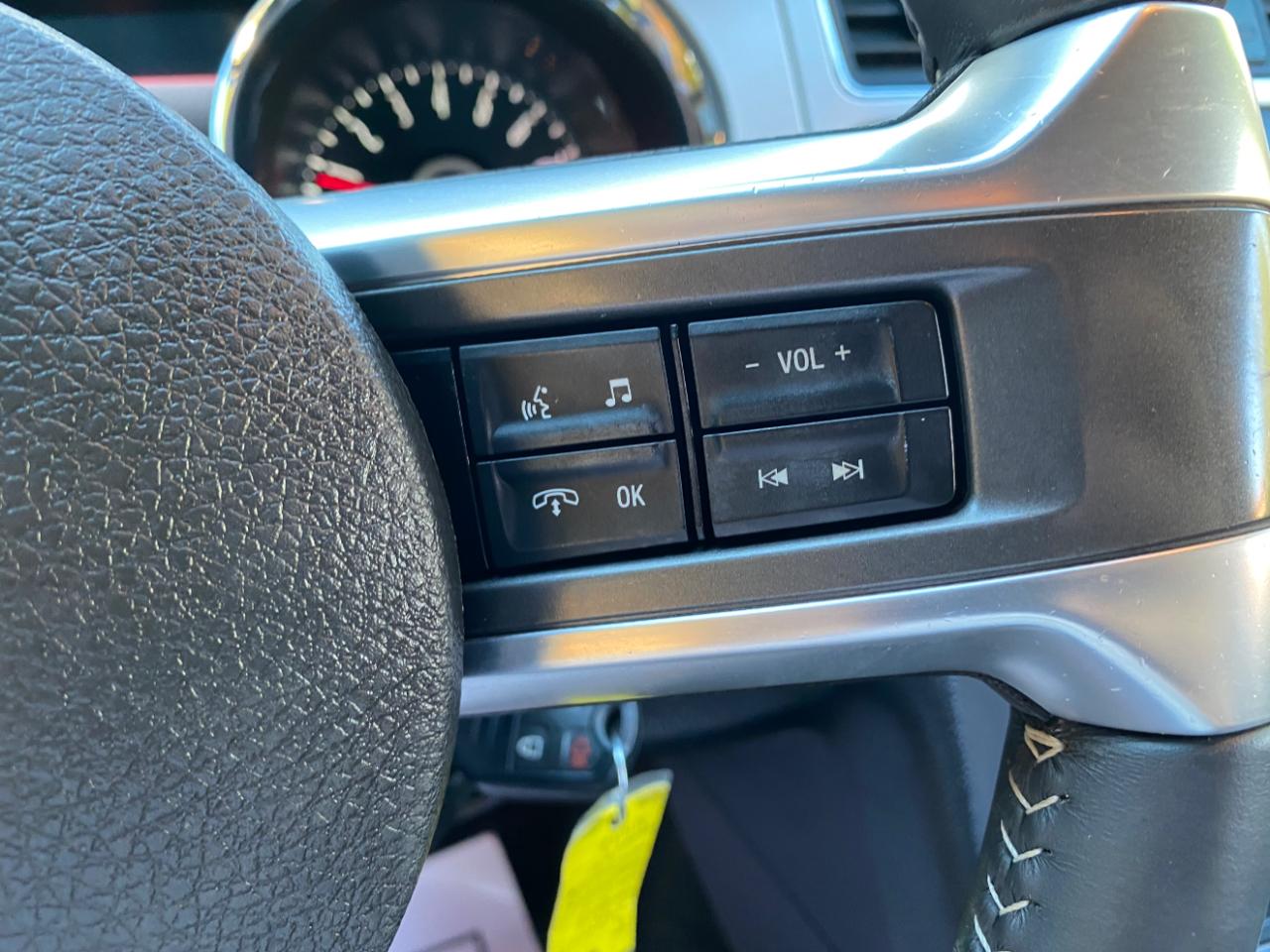 Ford Mustang 2dr Conv V6 Premium 2014