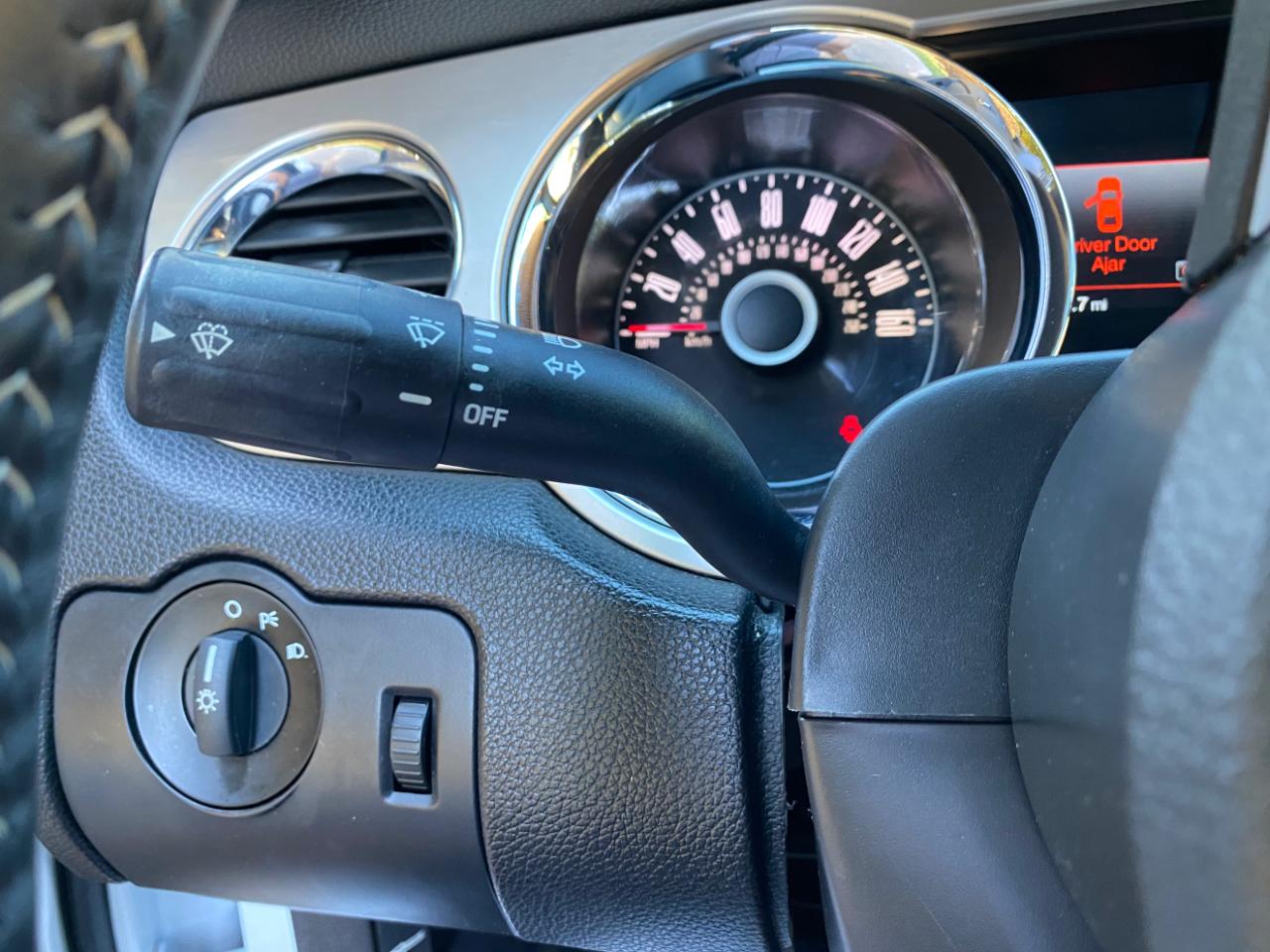 Ford Mustang 2dr Conv V6 Premium 2014