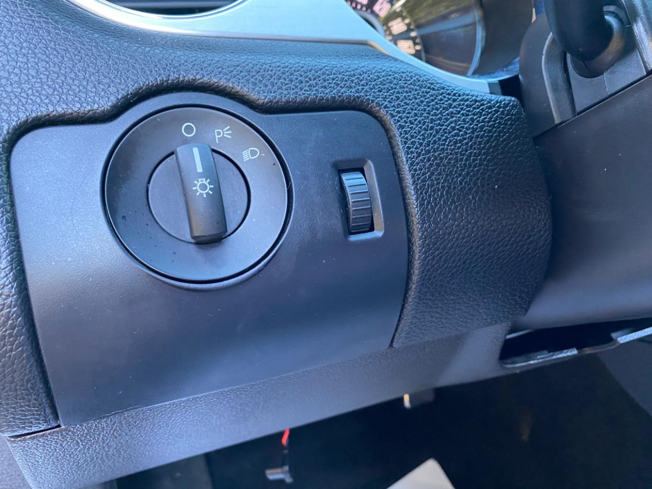 Ford Mustang 2dr Conv V6 Premium 2014