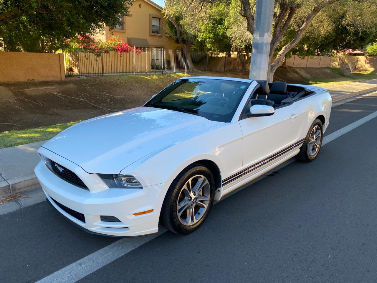 Ford Mustang 2dr Conv V6 Premium 2014