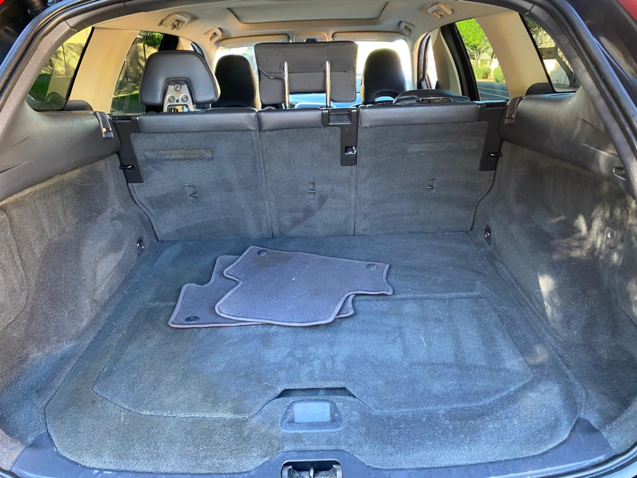 Volvo XC60 4dr 3.2L PZEV 2012