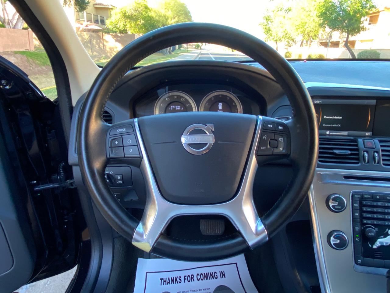 Volvo XC60 4dr 3.2L PZEV 2012