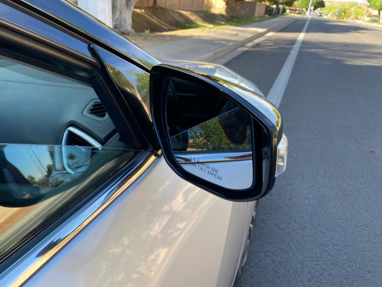 Nissan Maxima SV 3.5L 2020