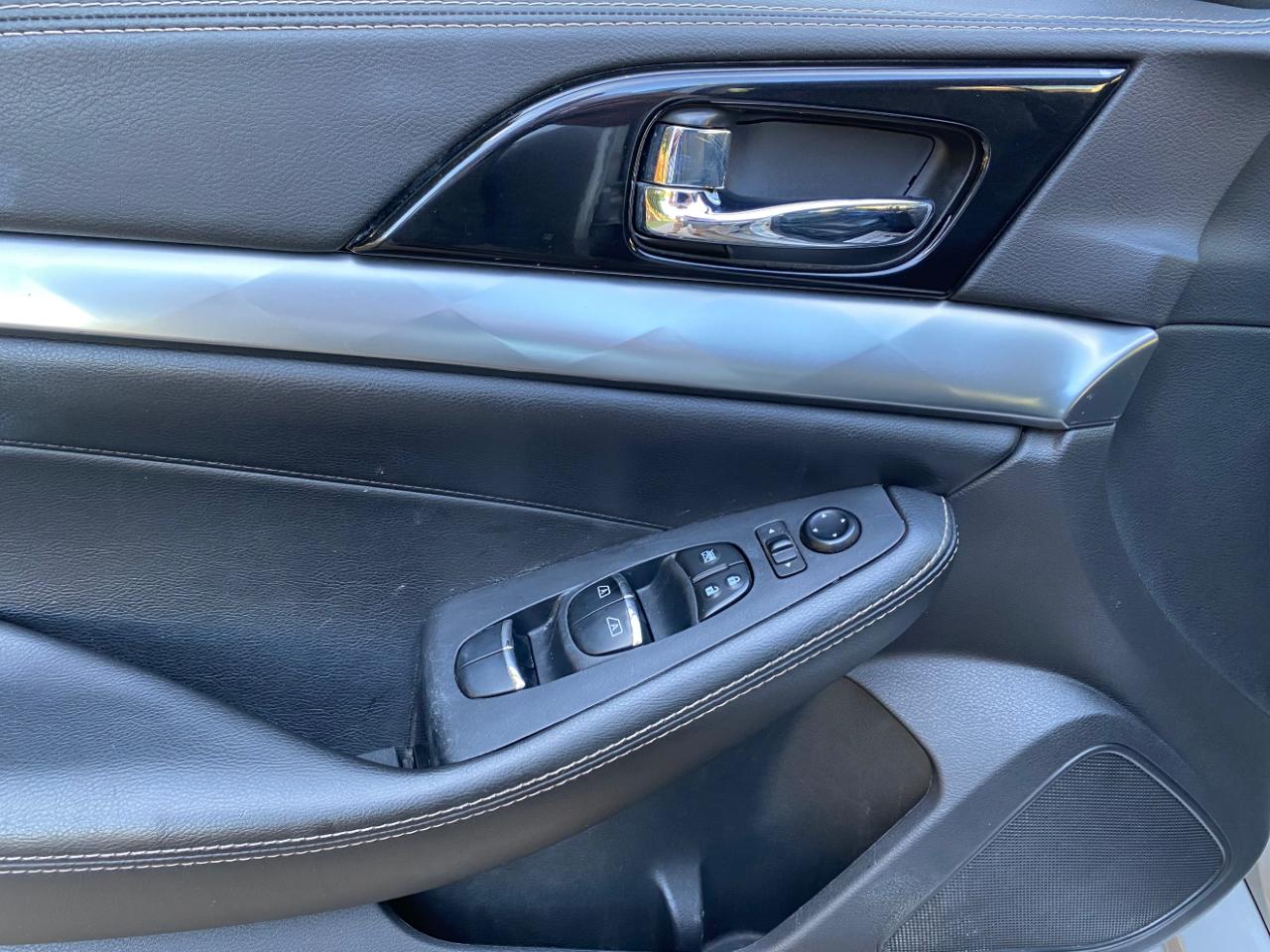 Nissan Maxima SV 3.5L 2020