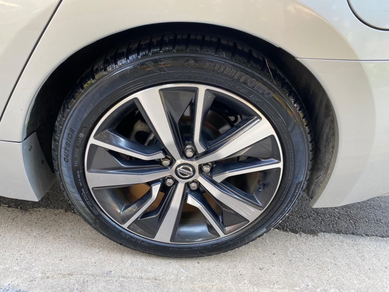 Nissan Maxima SV 3.5L 2020