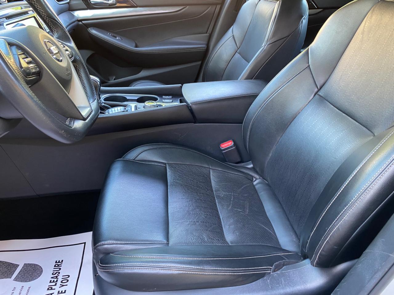 Nissan Maxima SV 3.5L 2020