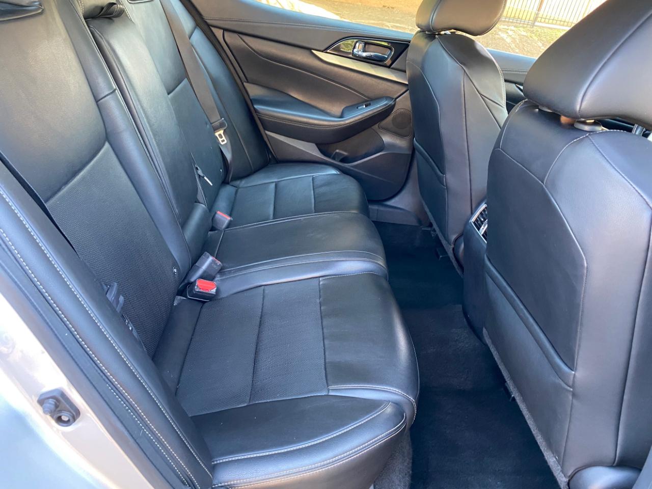 Nissan Maxima SV 3.5L 2020