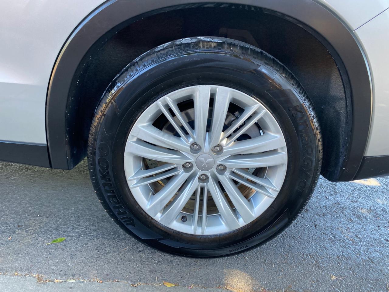 Mitsubishi Outlander ES 2022