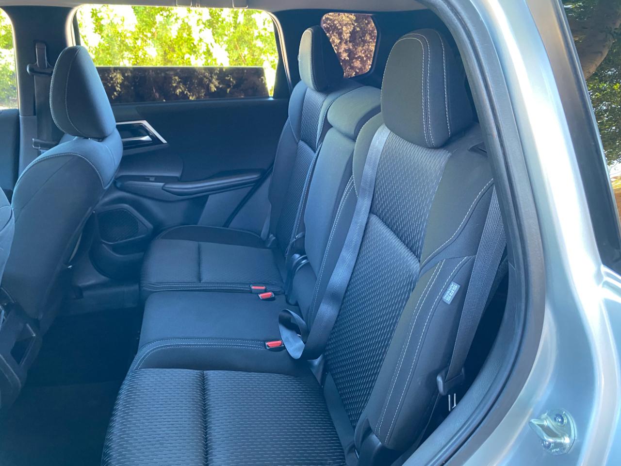 Mitsubishi Outlander ES 2022