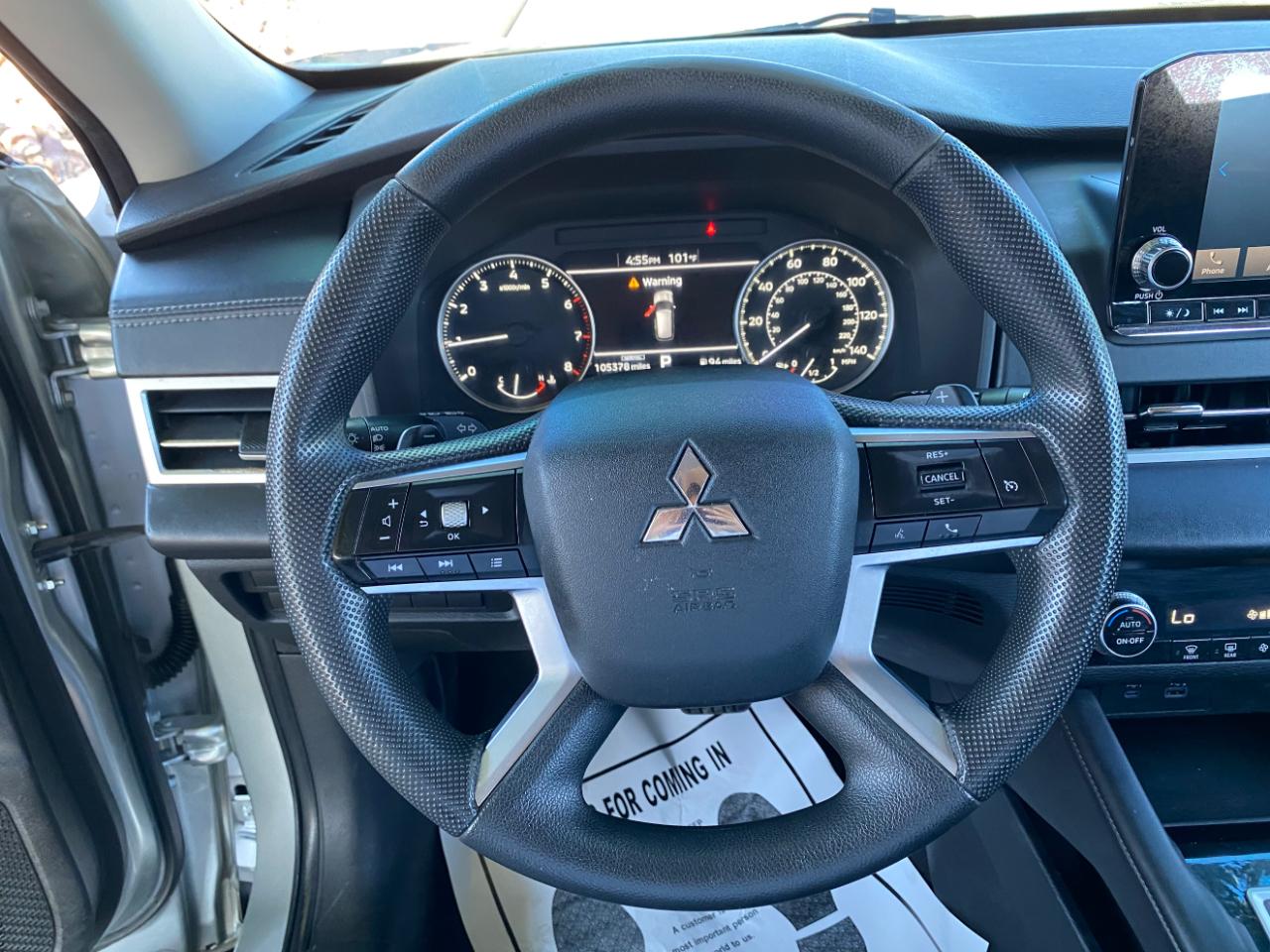 Mitsubishi Outlander ES 2022