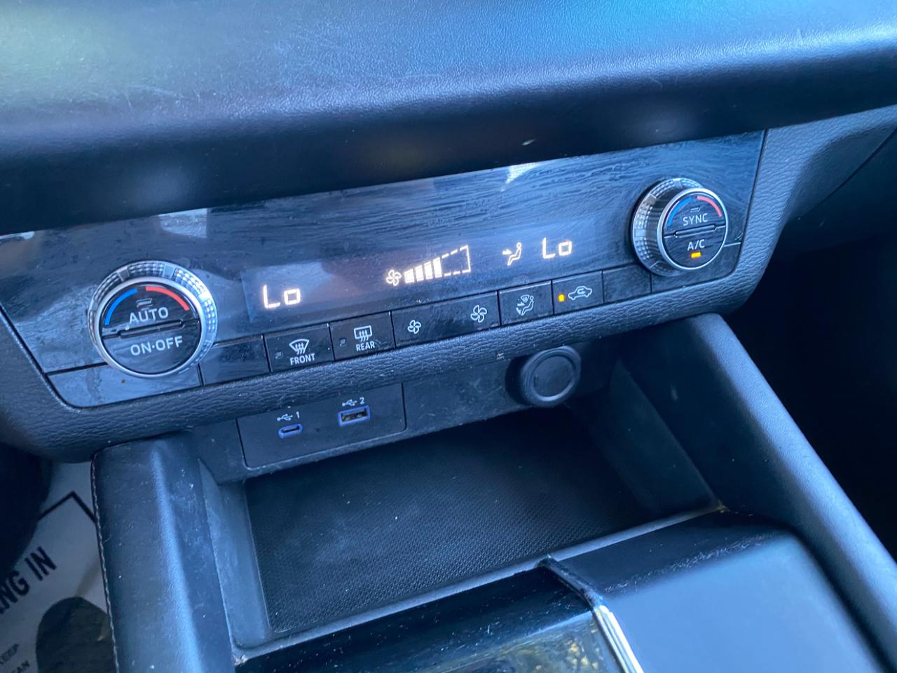 Mitsubishi Outlander ES 2022