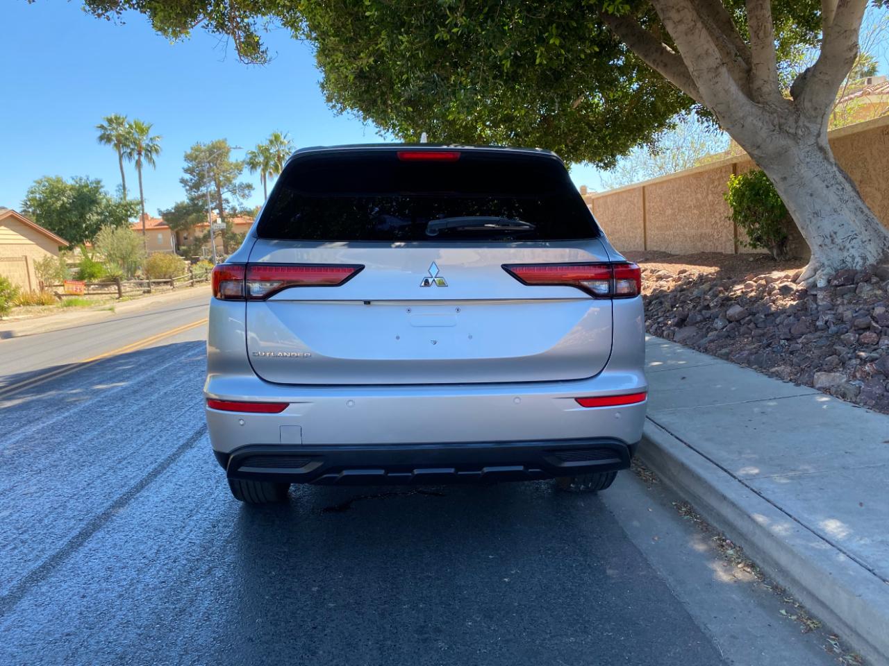 Mitsubishi Outlander ES 2022