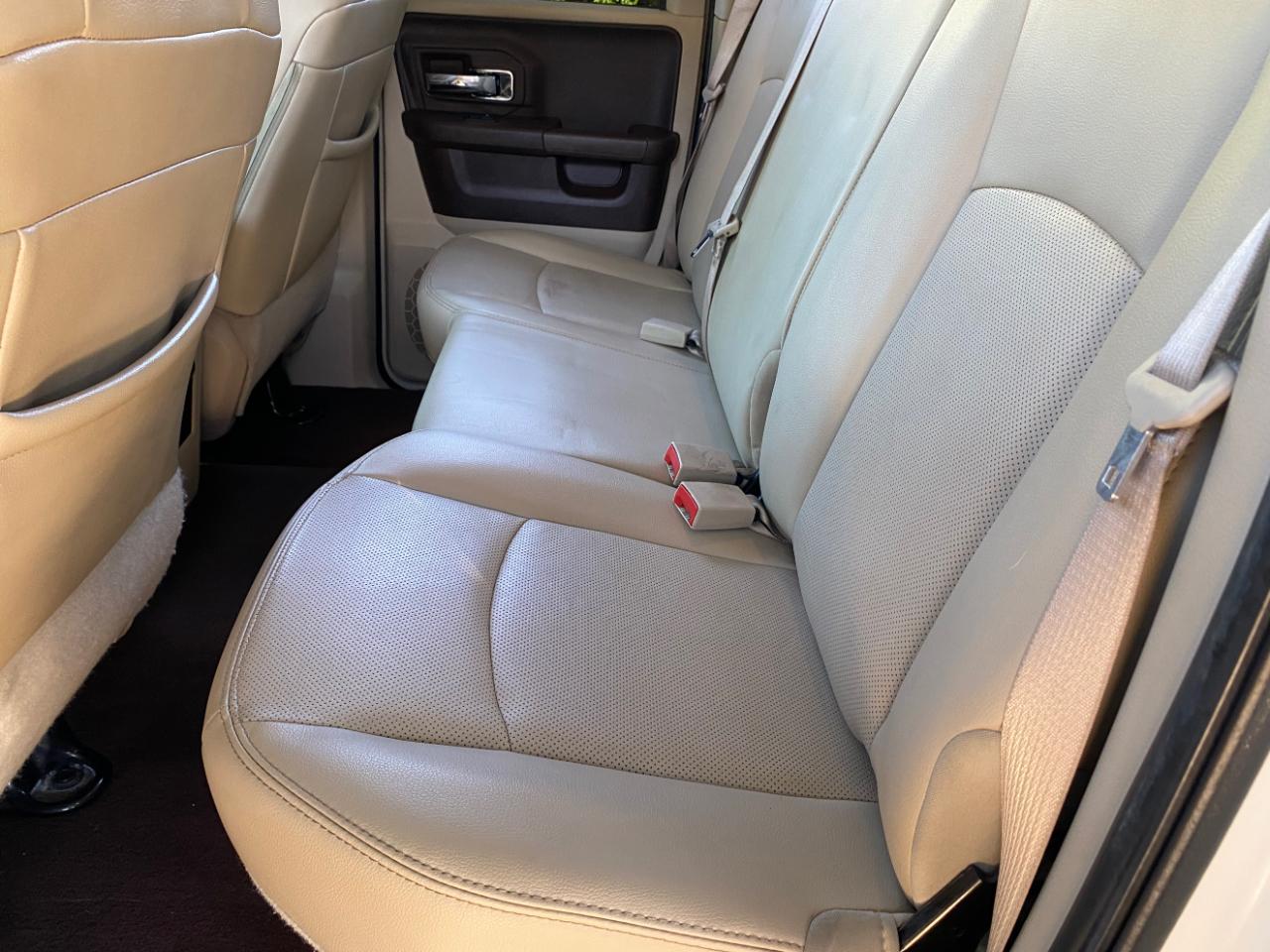 RAM 1500 2WD Quad Cab 140.5" Laramie 2016