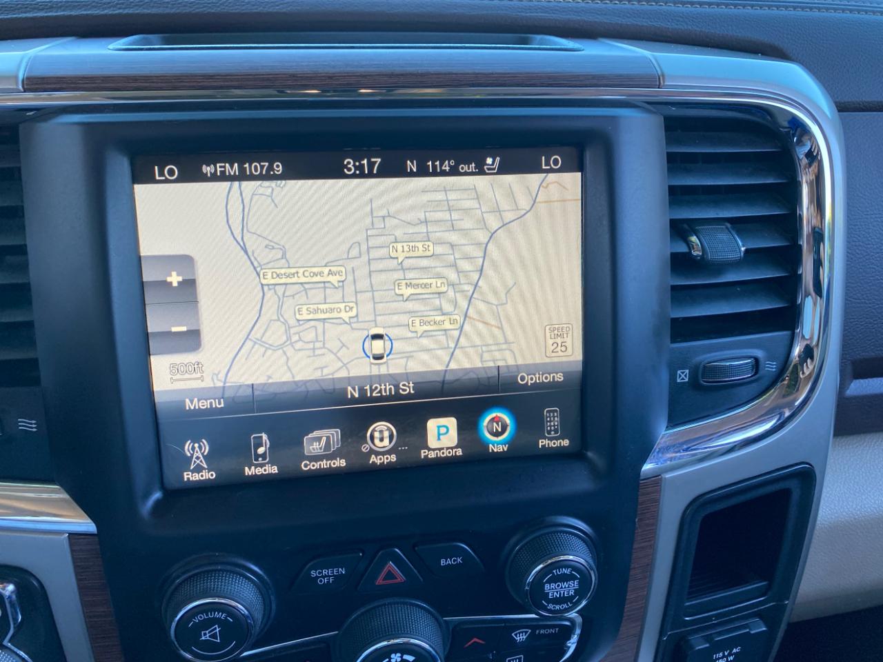 RAM 1500 2WD Quad Cab 140.5" Laramie 2016