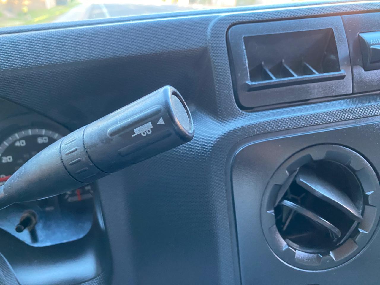 Ford Econoline Commercial Cutaway E-350 Super Duty 138" 4-Spd SRW 2016