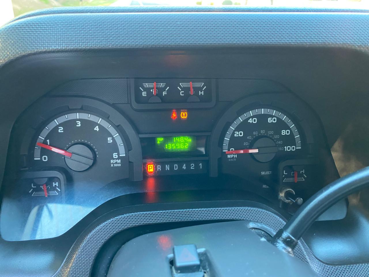 Ford Econoline Commercial Cutaway E-350 Super Duty 138" 4-Spd SRW 2016