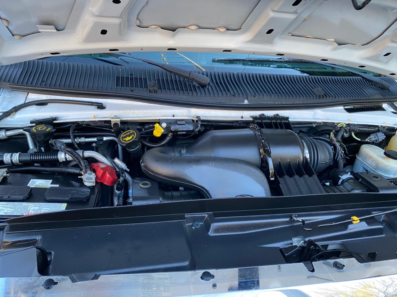 Ford Econoline Commercial Cutaway E-350 Super Duty 138" 4-Spd SRW 2016