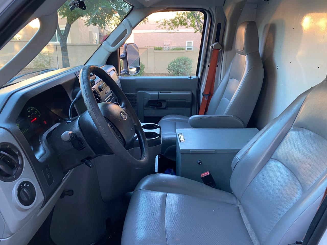 Ford Econoline Commercial Cutaway E-350 Super Duty 138" 4-Spd SRW 2016