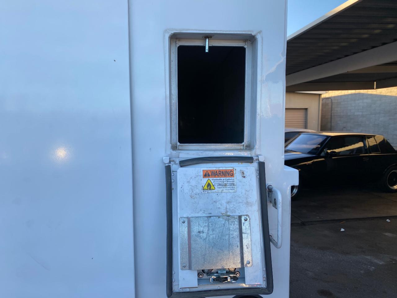 Ford Econoline Commercial Cutaway E-350 Super Duty 138" 4-Spd SRW 2016