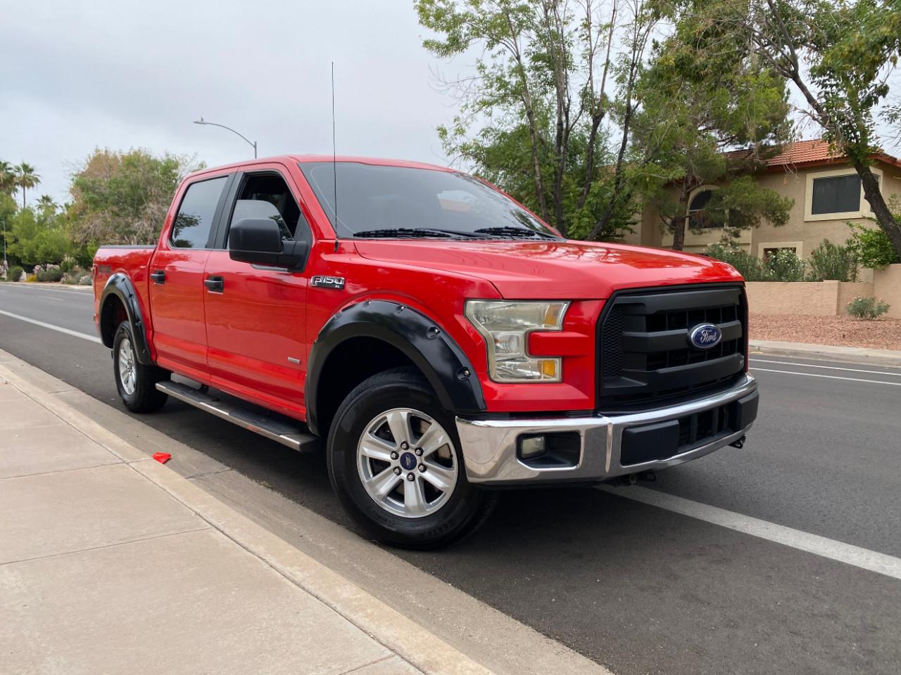 Ford F-150 4WD SuperCrew 145" XL 2015