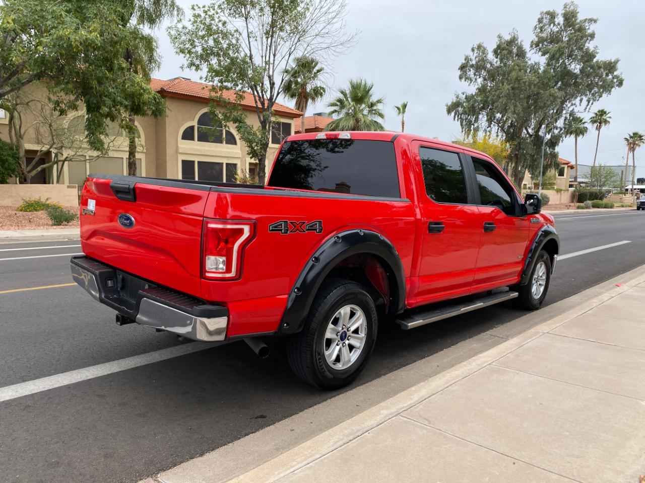 Ford F-150 4WD SuperCrew 145" XL 2015