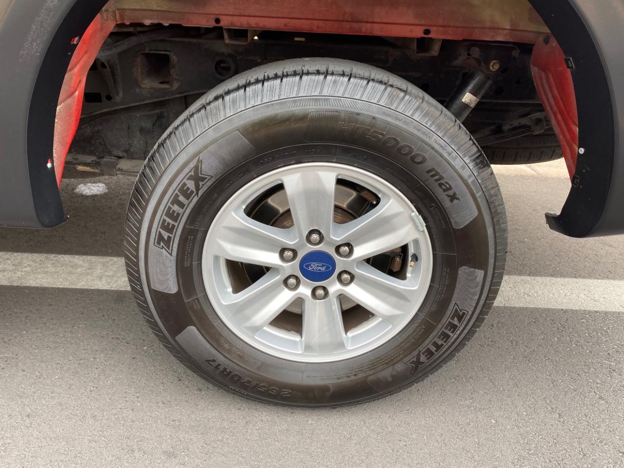 Ford F-150 4WD SuperCrew 145" XL 2015