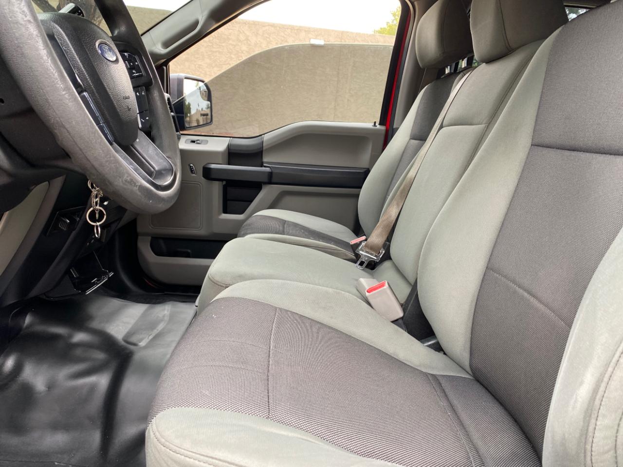 Ford F-150 4WD SuperCrew 145" XL 2015