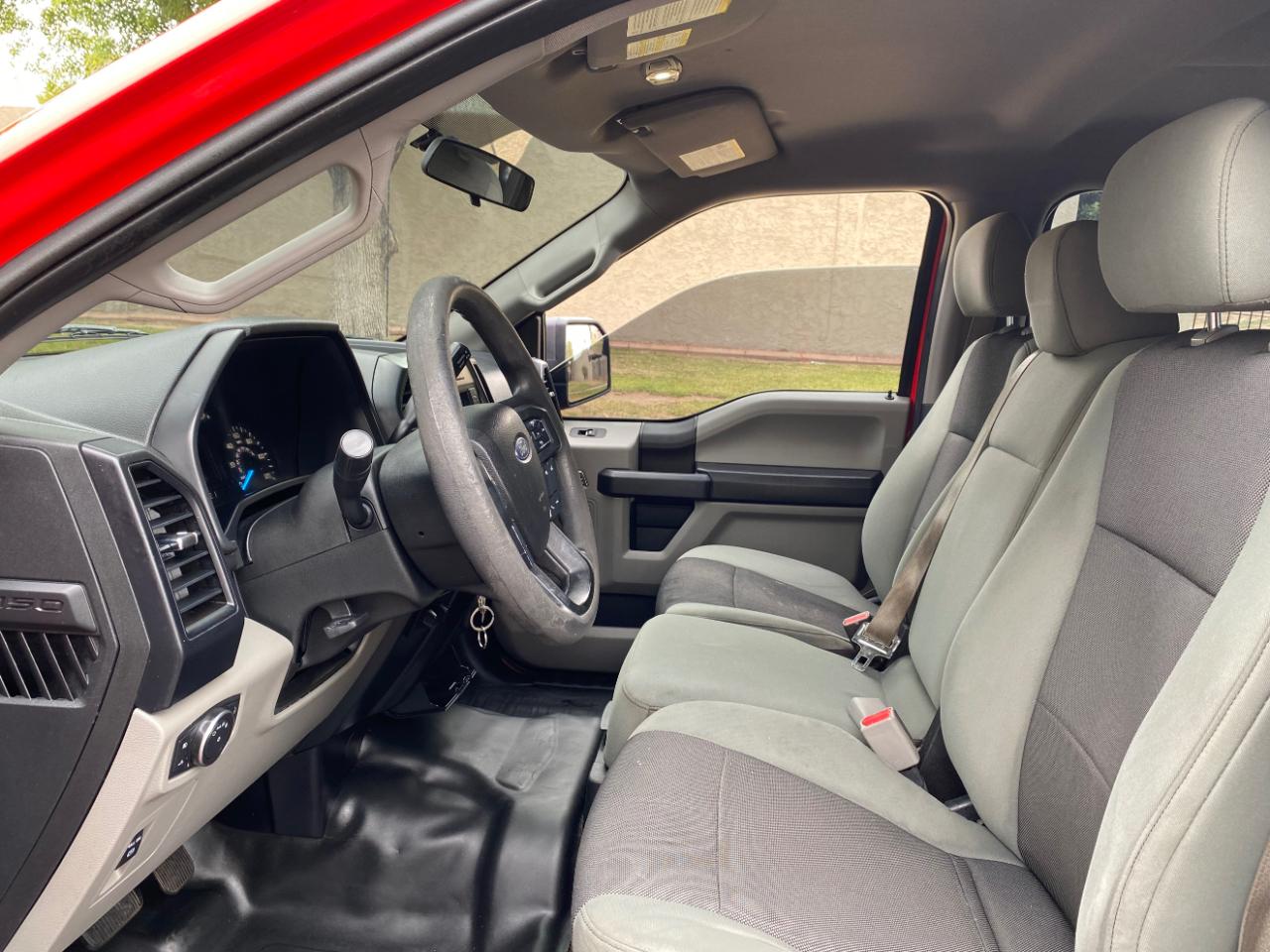 Ford F-150 4WD SuperCrew 145" XL 2015